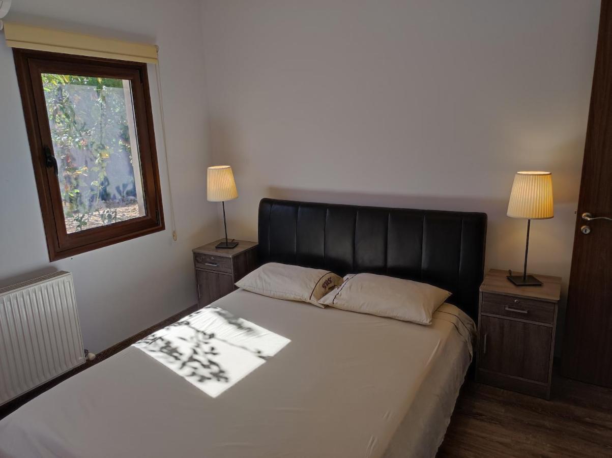 Roses Villa Trimiklini Zewnętrze zdjęcie